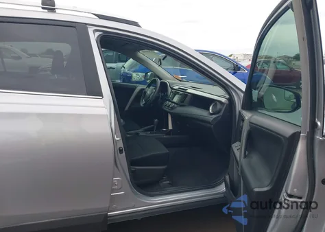 2016 Toyota Rav4 Le z USA, uszkodzony, nr VIN 2T3ZFREV3GW306470